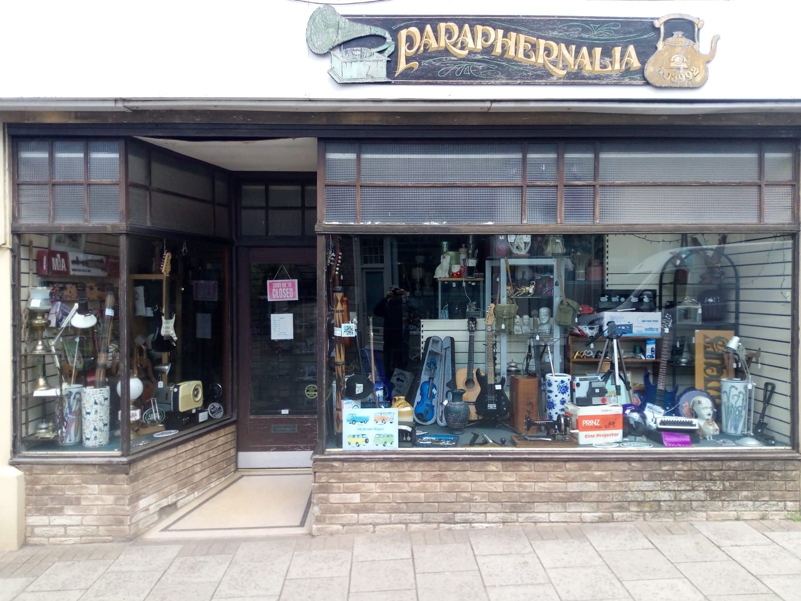 Paraphernalia Antiques and Collectables Shop Minehead